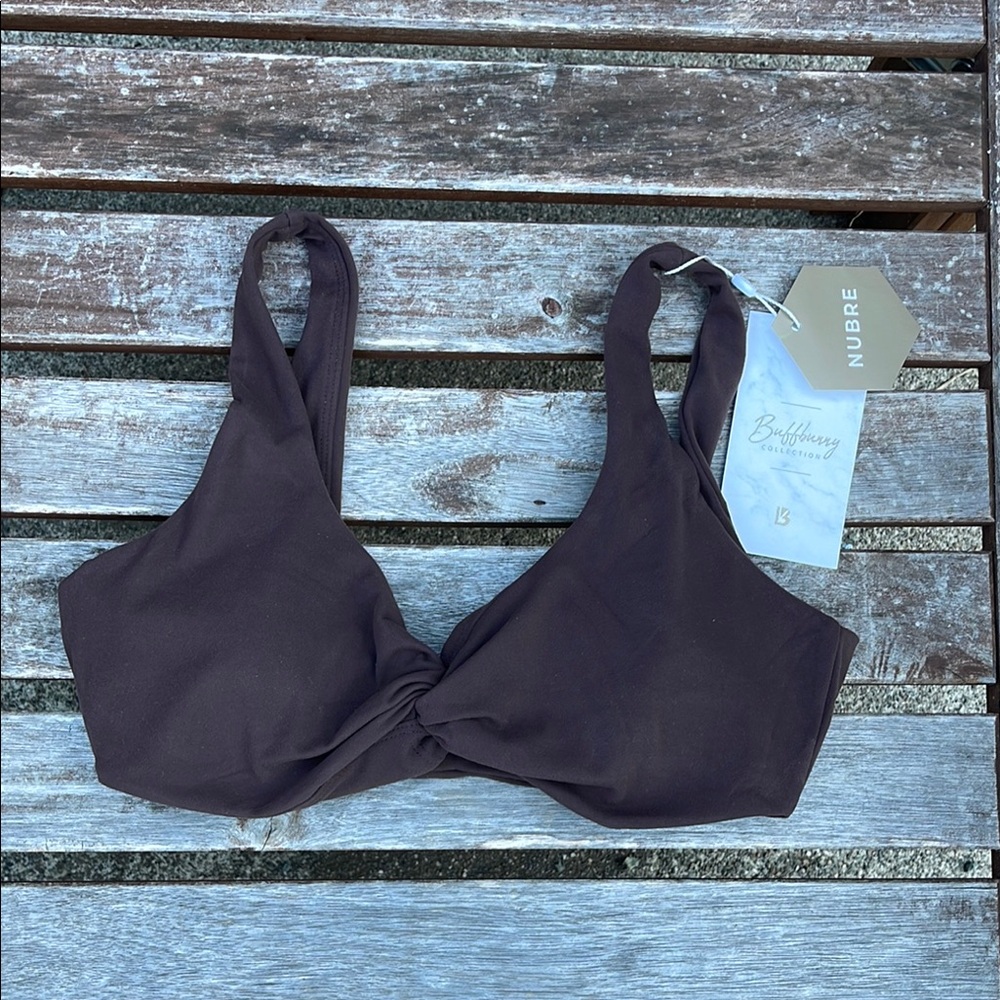 NWT - buffbunny - twist sport bra - size small